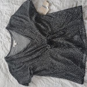 14th and Union tie front blouse medium petite